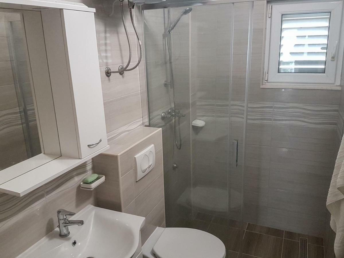 Apartment Drago Kaštela Екстериор снимка