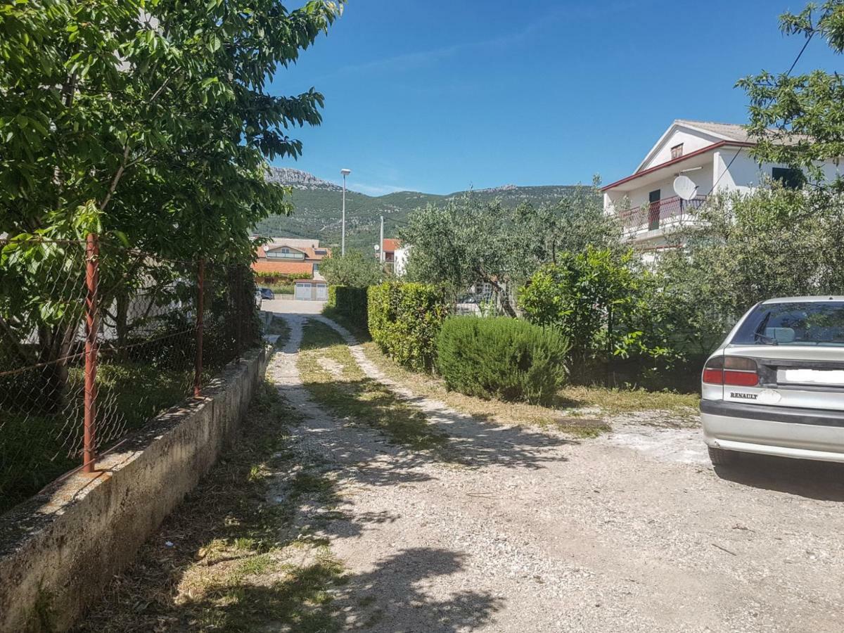 Apartment Drago Kaštela Екстериор снимка